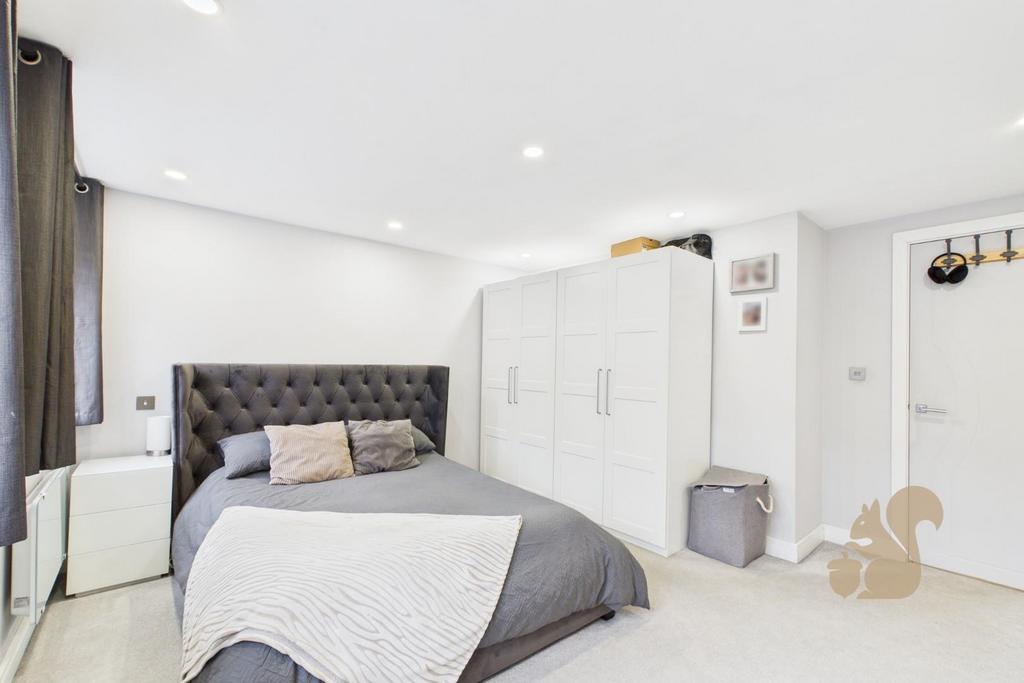 CAM01659 G0-PR0691-STILL002.jpg