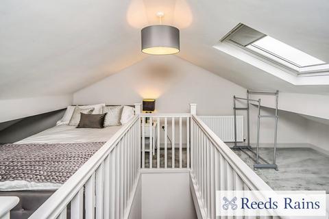 4 bedroom end of terrace house to rent, Langham Road, Greater Manchester M6