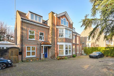 Woodfield Road, Ealing, W5