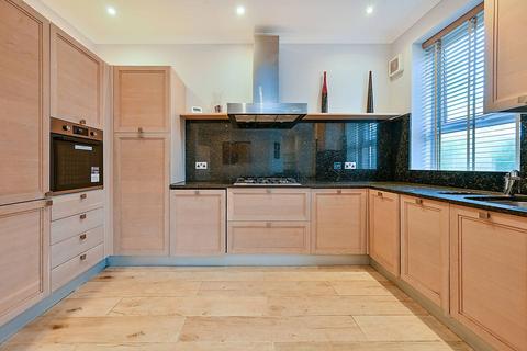undefined, Woodfield Road, Ealing, W5