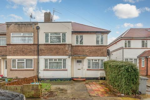 2 bedroom maisonette for sale, Milford Gardens, Wembley, HA0