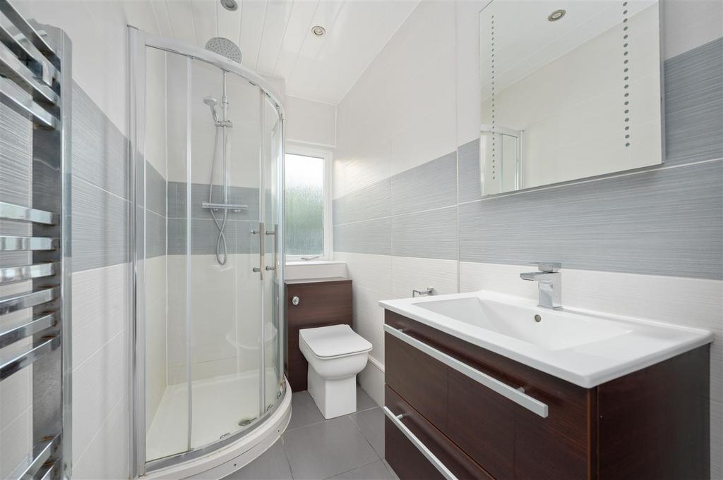 9 Newton Crescent013.JPG