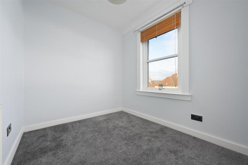 9 Newton Crescent016.JPG