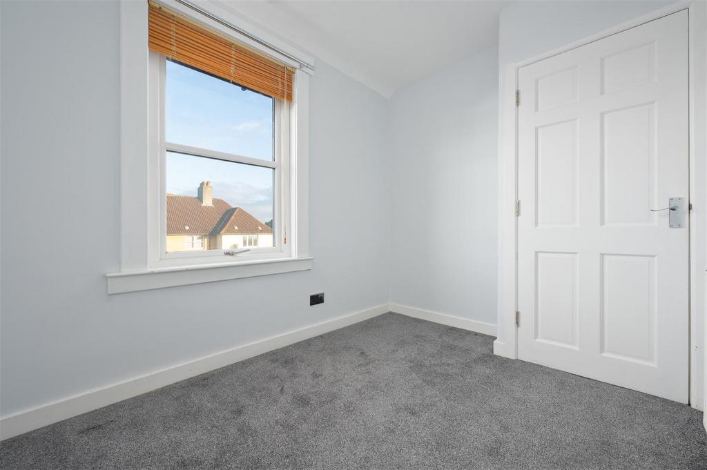 9 Newton Crescent017.JPG