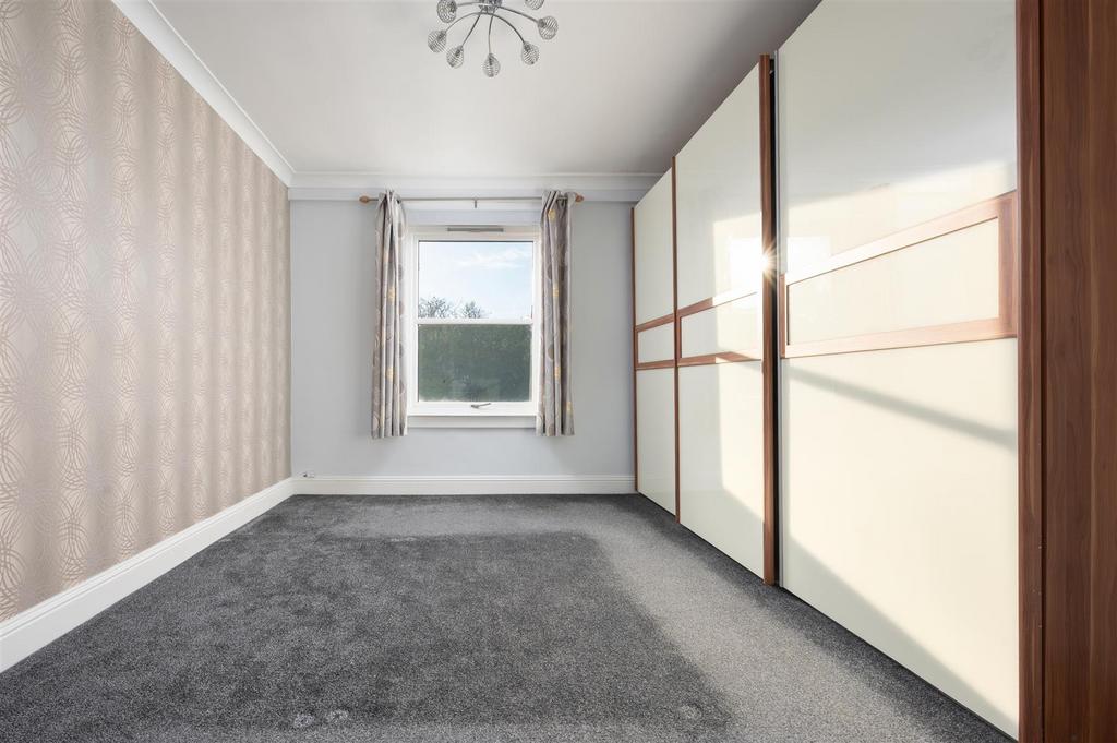 9 Newton Crescent022.JPG