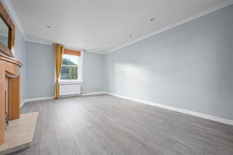 3 bedroom terraced house for sale, 9 Newton Crescent, Rosyth, KY11 2QW