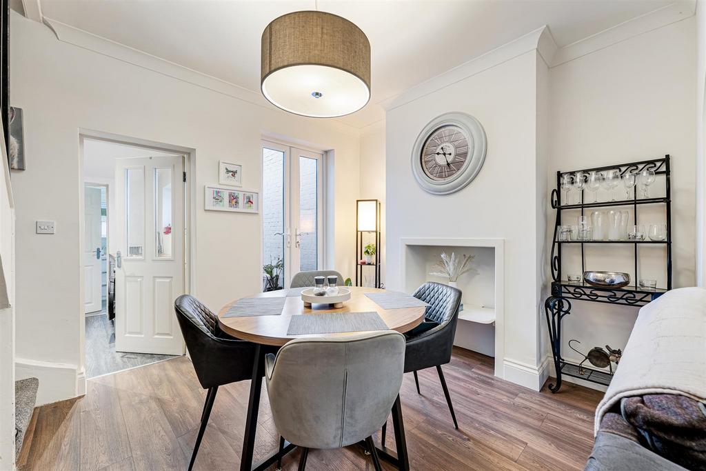 63 Albany Road dining room.jpg