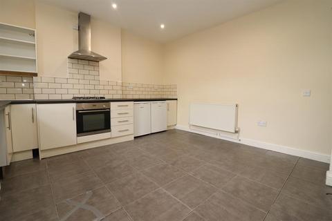 3 bedroom terraced house to rent, Bank Street, Darwen, , BB3 3HE