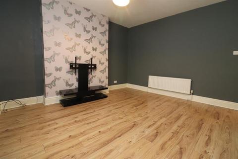 3 bedroom terraced house to rent, Bank Street, Darwen, , BB3 3HE