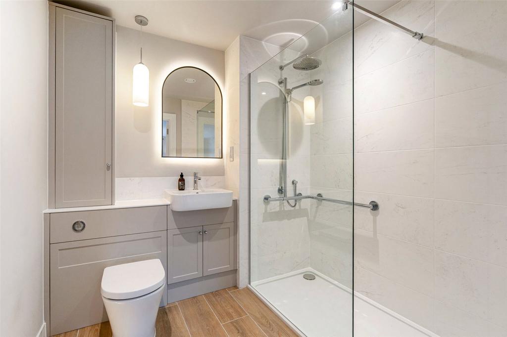 Show Apartment