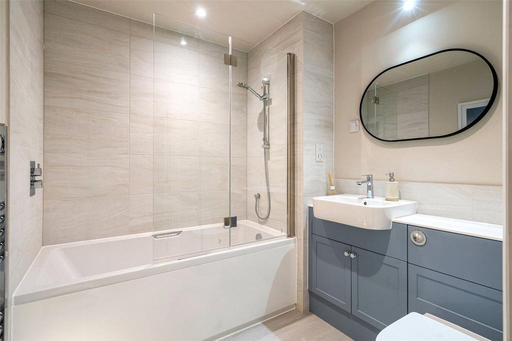 Show Apartment