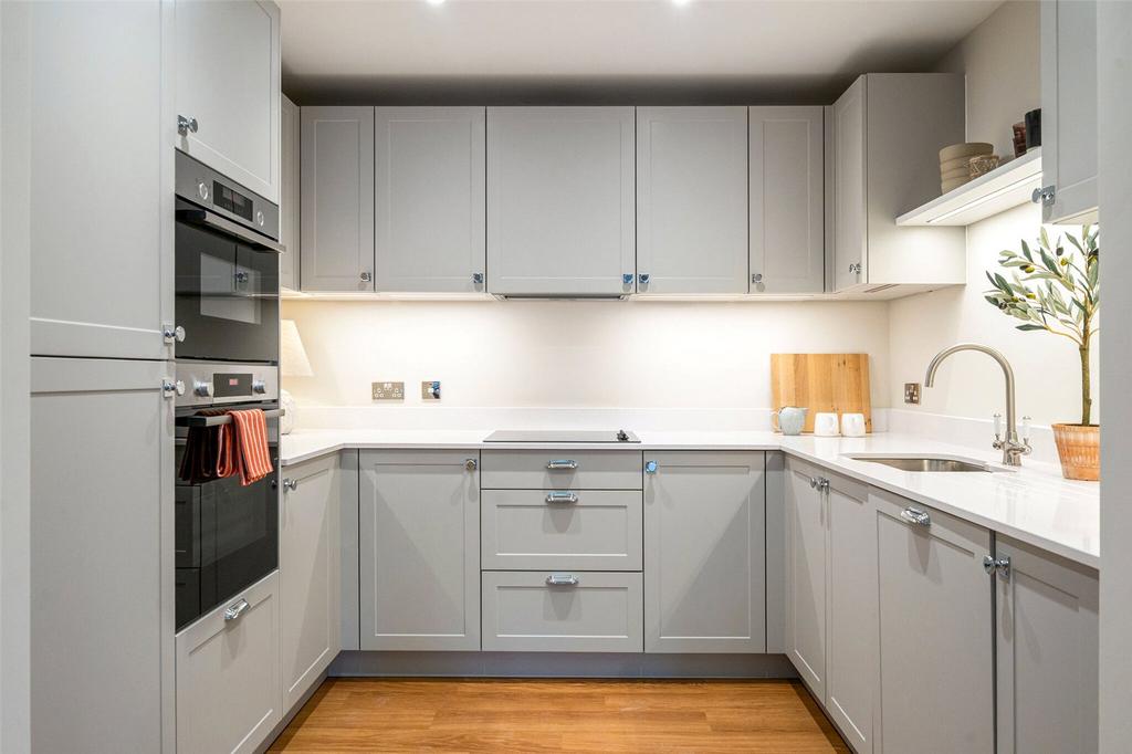 Show Apartment