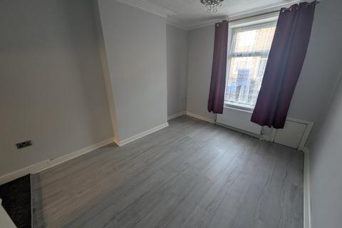 2 bedroom terraced house to rent, Sandon Street, Darwen