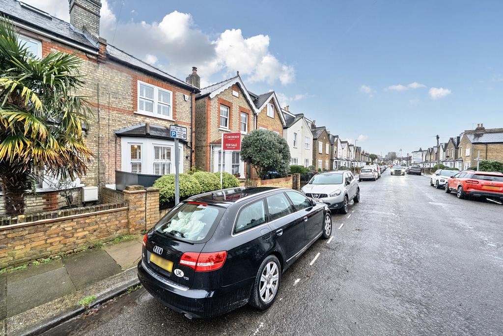 Willoughby Road