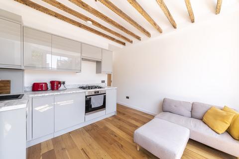 1 bedroom flat to rent, Lynton Road, London, W3