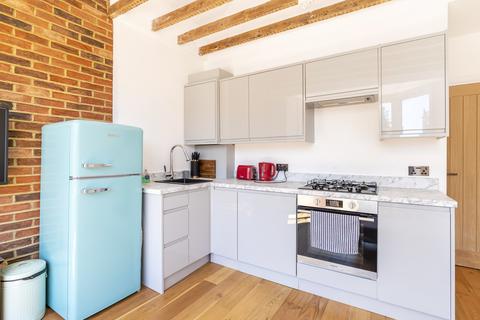 1 bedroom flat to rent, Lynton Road, London, W3