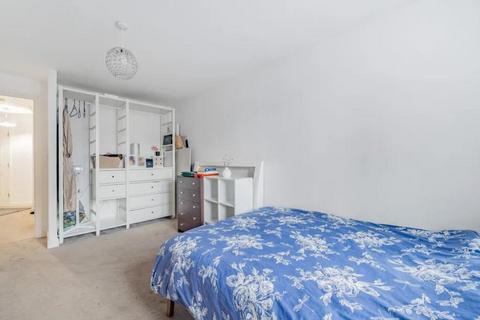 2 bedroom flat for sale, 1 Candle Street, E1 4SG