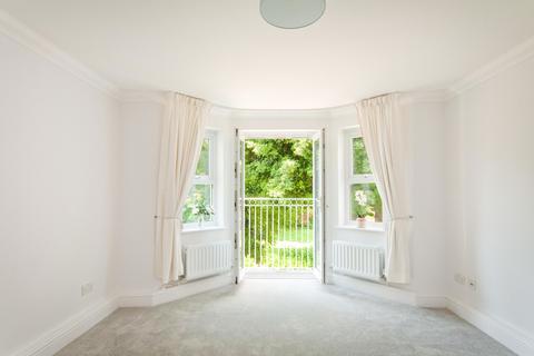 2 bedroom flat to rent, Barchester Place, 1 Hardwick Road, Eastbourne, BN21