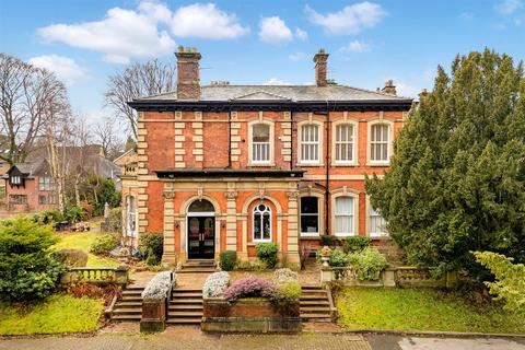 3 bedroom apartment for sale, St. Margarets Road, Altrincham