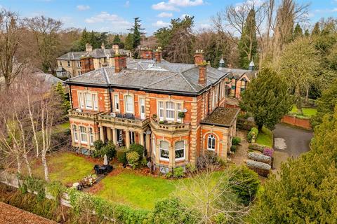3 bedroom apartment for sale, St. Margarets Road, Altrincham
