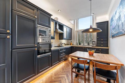 3 bedroom apartment for sale, St. Margarets Road, Altrincham