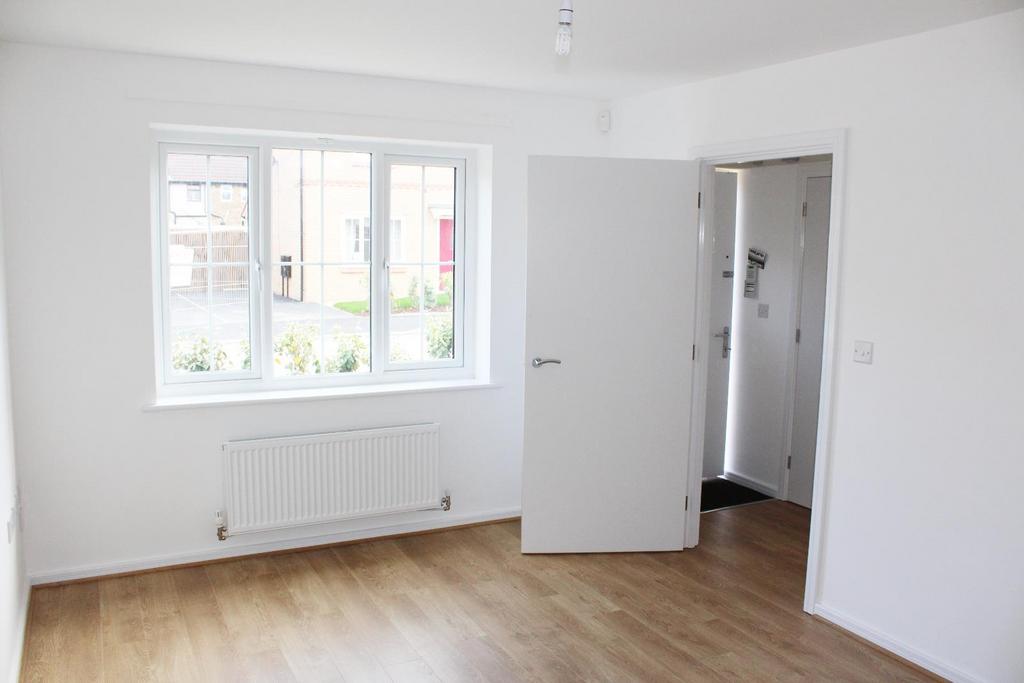 Lyn Living Room Dif Rent.jpg