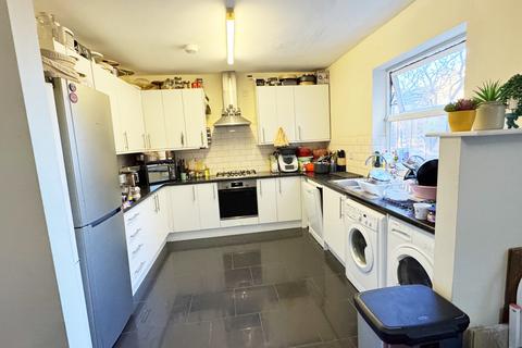 House share to rent, Ordnance Road, Enfield Lock Station, EN3