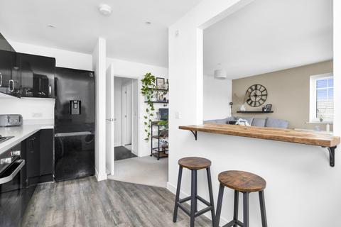 2 bedroom apartment for sale, Woods Road, Chichester, PO19