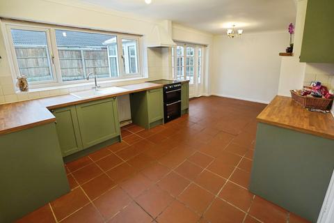 undefined, Long Meadows, Everton DN10