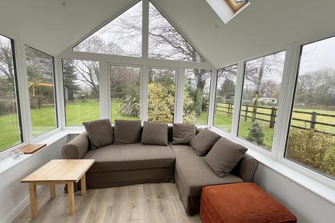 1 bedroom terraced bungalow to rent, Pear Tree Cottage, New Lane, New Milton, Hampshire. BH25 5TE