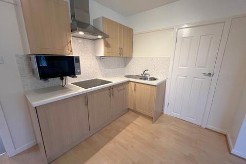1 bedroom terraced bungalow to rent, Pear Tree Cottage, New Lane, New Milton, Hampshire. BH25 5TE