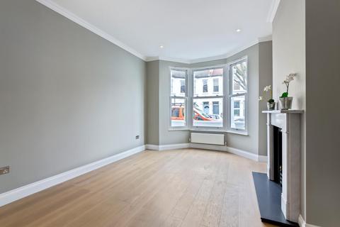 4 bedroom terraced house to rent, Ewald Road, SW6