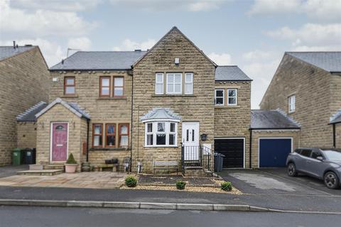 3 bedroom semi-detached house for sale, Hollyfield Avenue, Huddersfield HD3
