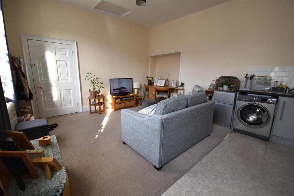Lounge.JPG
