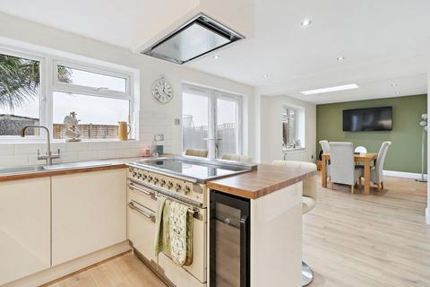 4 bedroom semi-detached house for sale, Leas Drive, Iver SL0