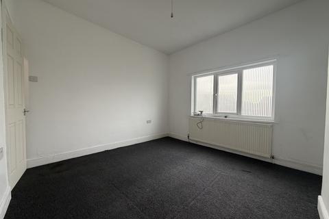 3 bedroom terraced house to rent, Lewisham Road, Smethwick, West Midlands, B66