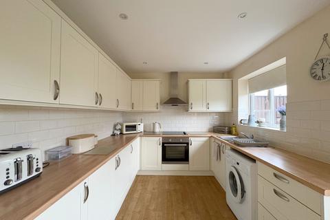 undefined, Tewkesbury GL20