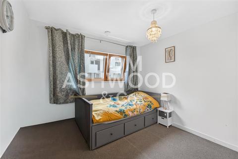 2 bedroom apartment for sale, Schrier Ropeworks, Arboretum Place, Barking, IG11
