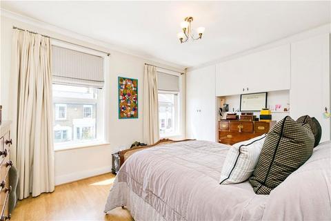 2 bedroom terraced house to rent, Balham Grove, London SW12