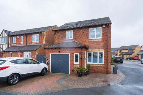 3 bedroom detached house for sale, Sparrow Court, Lee-on-the-Solent, Hampshire, PO13