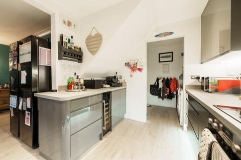 3 bedroom detached house for sale, Sparrow Court, Lee-on-the-Solent, Hampshire, PO13