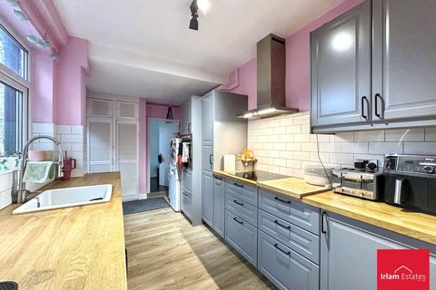 3 bedroom semi-detached house for sale, Liverpool Road, Irlam, M44