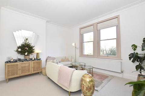 2 bedroom apartment to rent, Newbridge Hill, Bath BA1
