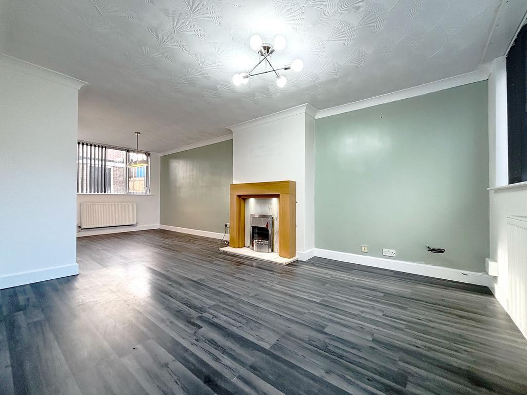 Lounge / dining room