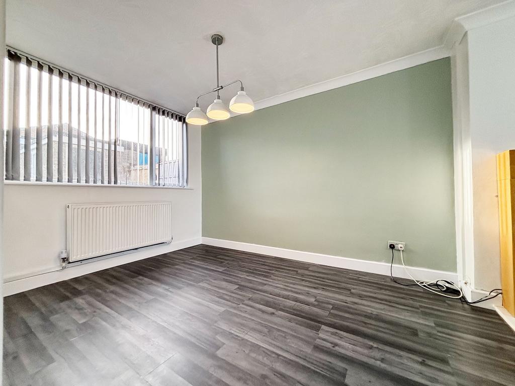 Lounge / dining room