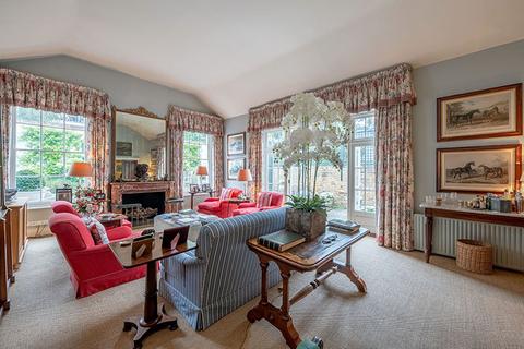 4 bedroom semi-detached house for sale, Netherton Grove, London SW10