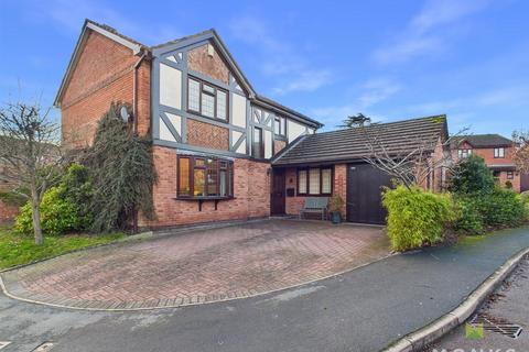 4 bedroom detached house for sale, Chelwood Drive, Herongate, Shrewsbury