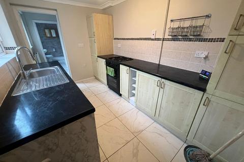 3 bedroom house to rent, New Road, Peterborough PE2