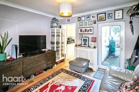 2 bedroom end of terrace house for sale, Loates Lane, Watford