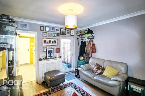 2 bedroom end of terrace house for sale, Loates Lane, Watford